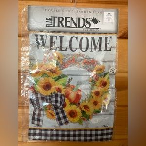 NEW Beautiful Double Sided 12.5" x 18" Fall Wreath Garden Flag